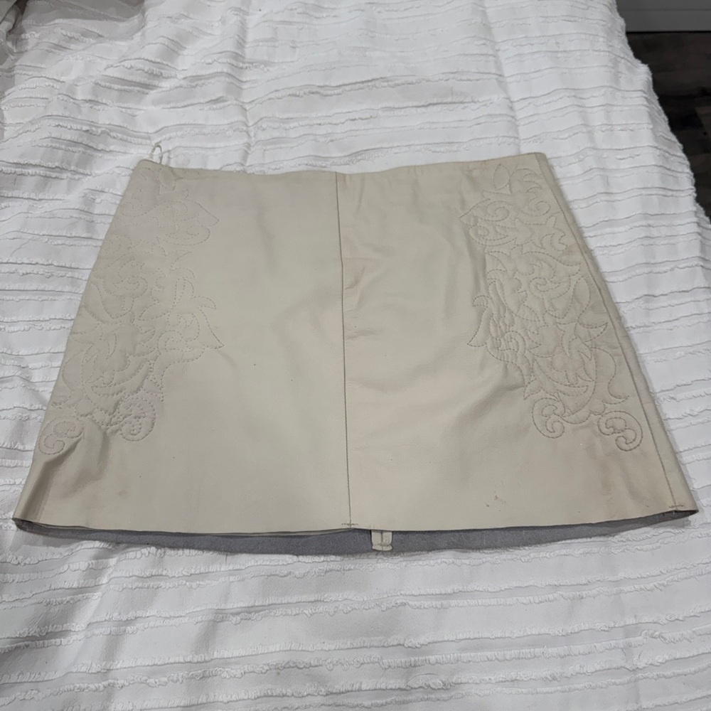 Zara Cream Mini Skirt with Embroidery